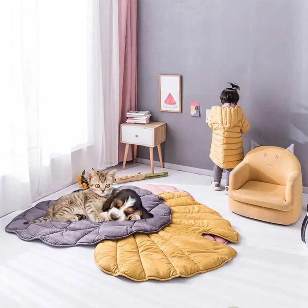 Dog Cooling Leaf Mat Blanket